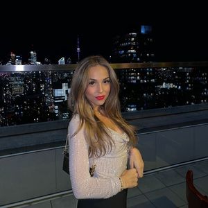 Meet your Posher, Gabrielle